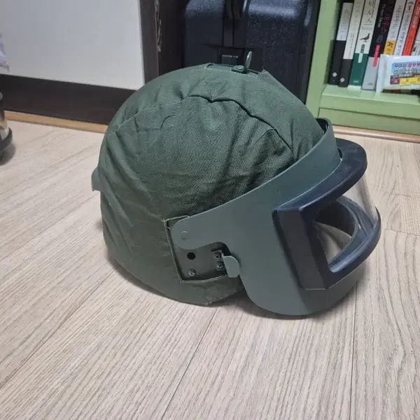 러시아 알틴 헬멧