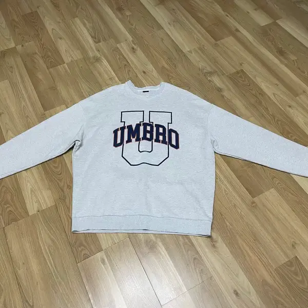 엄브로 맨투맨 100호