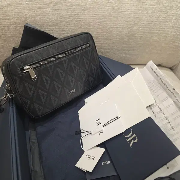 네고x)디올 다이아몬드 토일레트리 파우치 클러치백