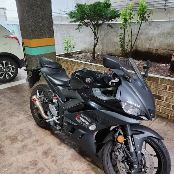 야마하r3 20년식 아크라포빅